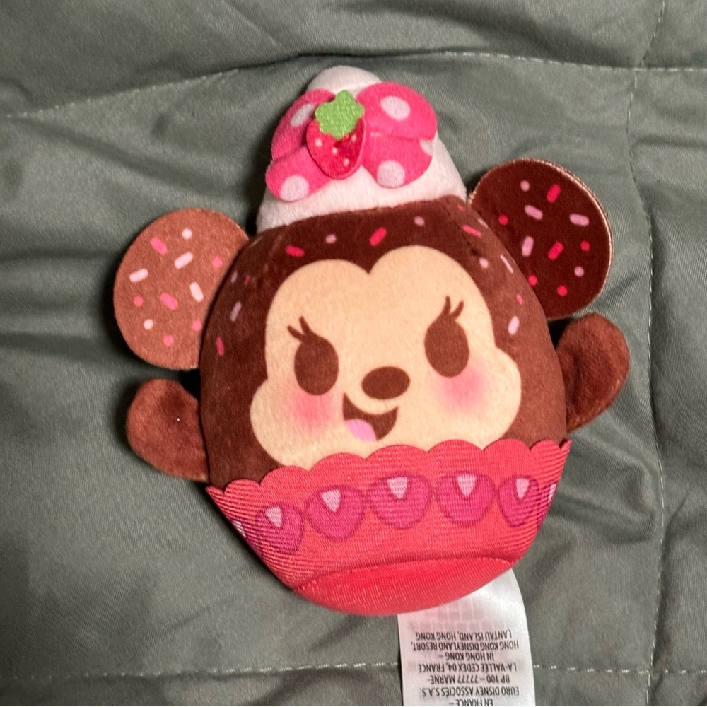 Disney Munchlings Series 1 Small Stuffed Plush Minnie Mouse Cupcake